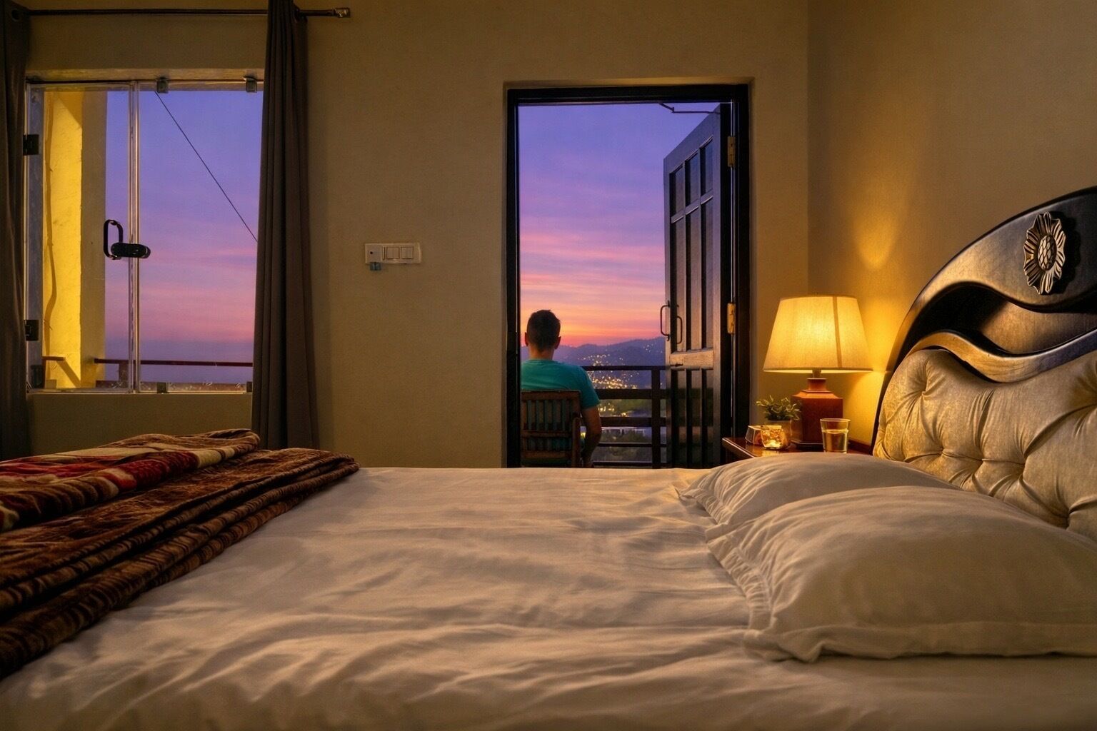 Gallery Villa, Mountain View | Individually decorated, individually furnished, laptop workspace