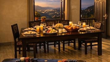 Family Room, Mountain View | Living area