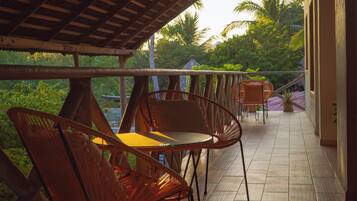 Quarto casal standard, vista para o jardim | Terraço/pátio