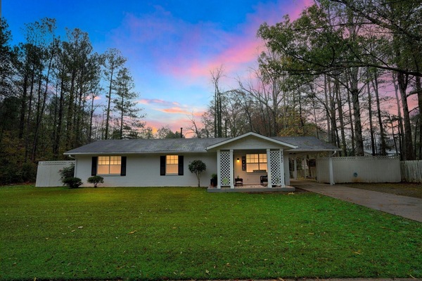 Grass, Lawn, Cottage, House, Outdoors