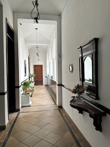 Boulevard del Rio Hotel