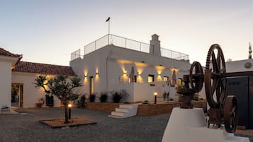 Extérieur