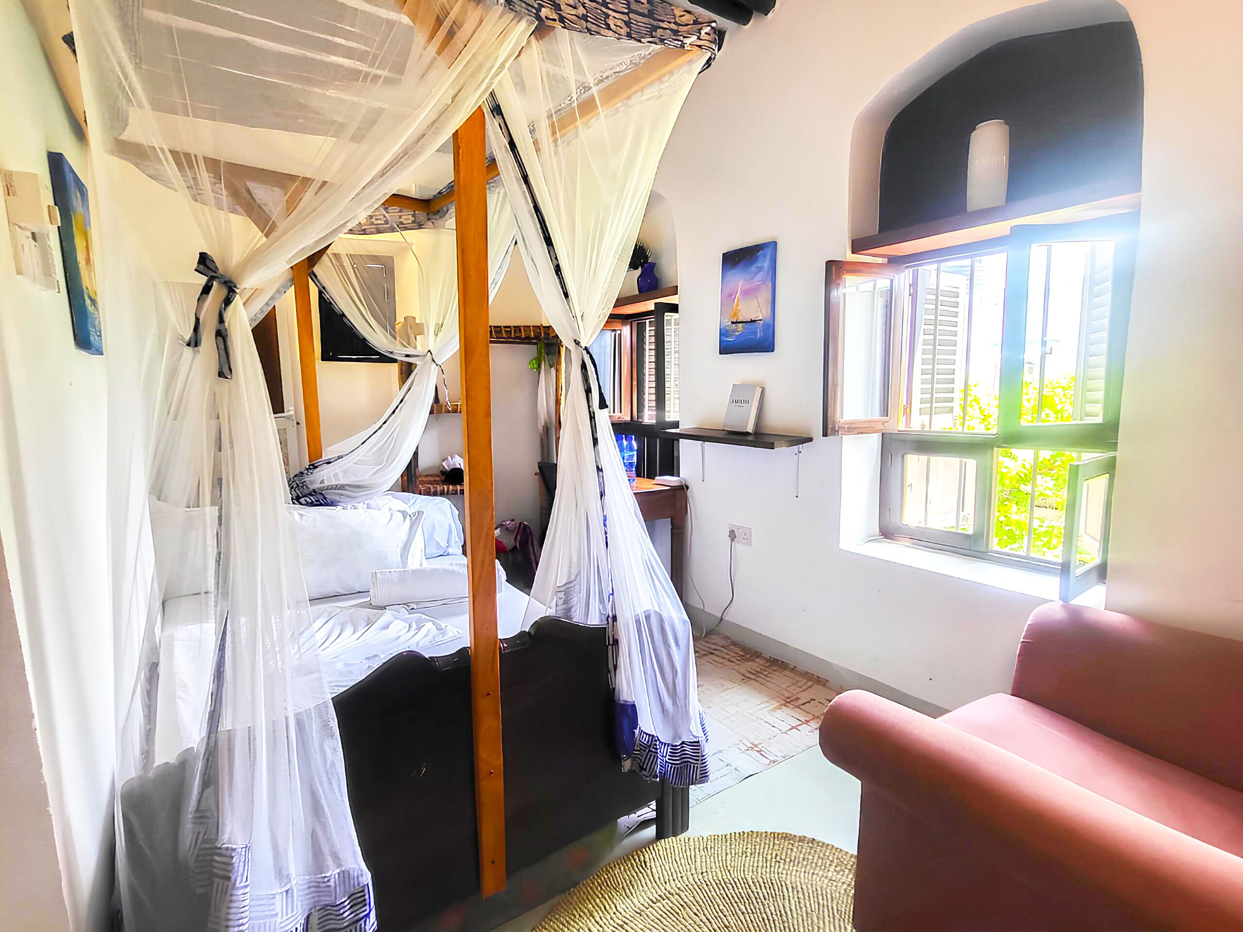 3 Schlafzimmer, Schreibtisch, laptopgeeigneter Arbeitsplatz