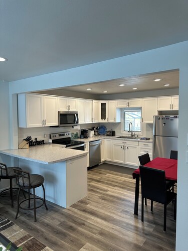 Charming 4-bedroom house with WiFi and on a quiet street in Dilworth