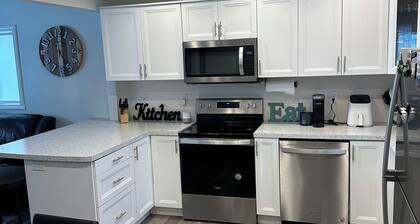 Charming 4-bedroom house with WiFi and on a quiet street in Dilworth