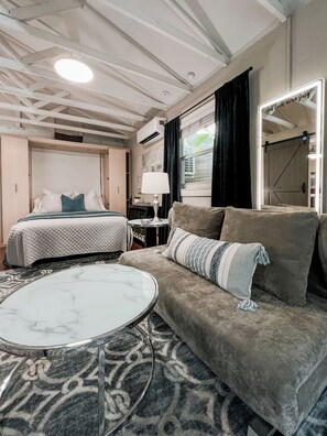 1 sovrum, strykjärn/strykbräda, wi-fi och sängkläder