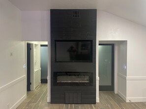 Interior - Charming 2-bedroom house with AC and WiFi in lovely Wanette (Wanette)