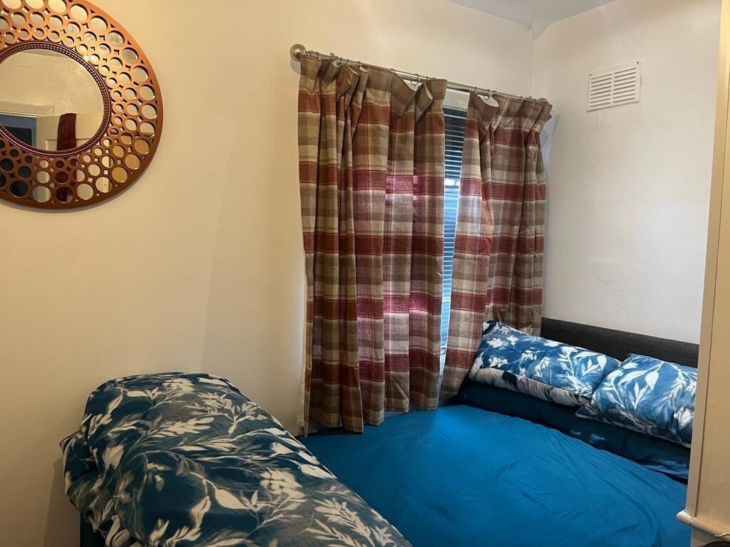 3 bedrooms, iron/ironing board, travel crib, WiFi