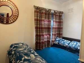 3 chambres, fer et planche à repasser, lit parapluie, Wi-Fi