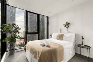 2 Schlafzimmer, Schreibtisch, Bügeleisen/Bügelbrett, WLAN