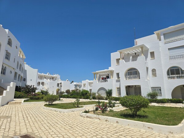 Exterior - Furnished apartment S+ 3 Yasmine Hammamet sleeps 8 (Yasmine Hammamet Nabeul)