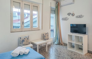 2 bedrooms, travel cot, free WiFi - Beautiful apartment in Giardini Naxos with WiFi (Giardini Naxos)