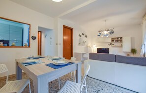 Interior - Beautiful apartment in Giardini Naxos with WiFi (Giardini Naxos)