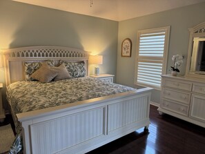 2 slaapkamers, een strijkplank/strijkijzer, gratis wifi, beddengoed