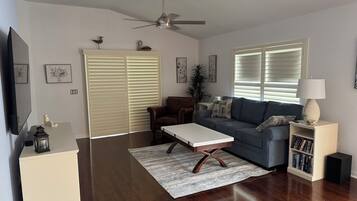 智能電視、書籍