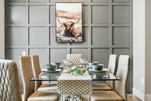 Dining - Luxury Cityscape Retreat w/ Hot Tub (Calgary)