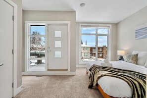 4 habitaciones, tabla de planchar con plancha y wifi gratis