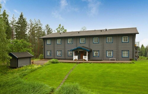 11 sovrums vackert hem i Torsby