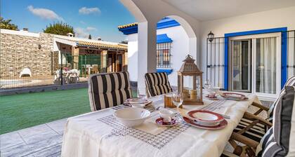 5 bedroom gorgeous home in Los Barrios