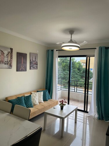 Economic apartment. Near the airport with hot water and A/C