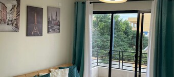 Economic apartment. Near the airport with hot water and A/C