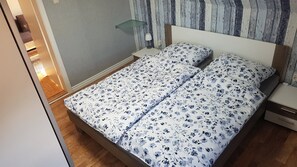 1 bedroom, free WiFi, bed sheets