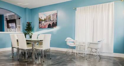 Spacious 5BR Retreat for Groups located in a peaceful neighbour hood