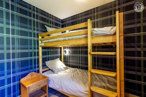 4 Schlafzimmer, Bügeleisen/Bügelbrett, Reisekinderbett, kostenloses WLAN