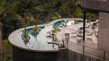 Poolside bar