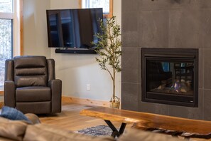 Smart-TV, Kamin