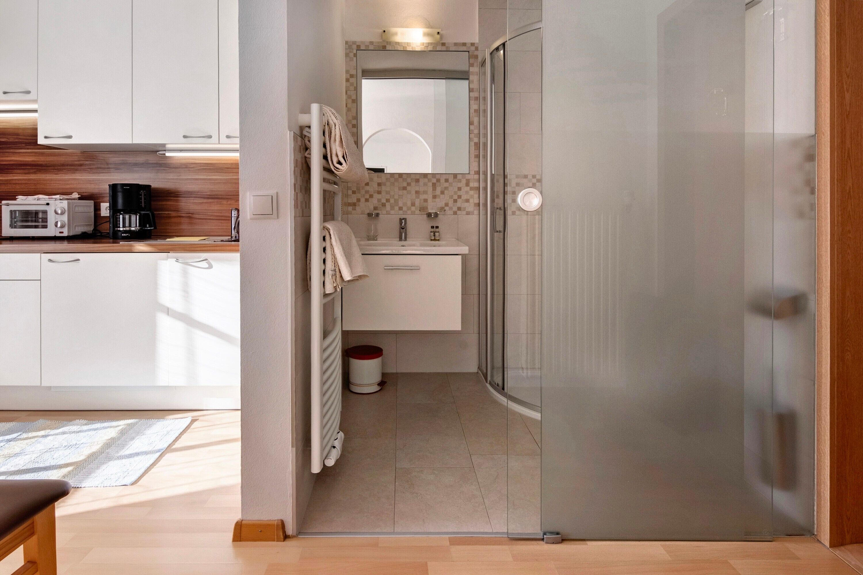 Kühlschrank, Ofen, Herdplatte, Geschirrspüler