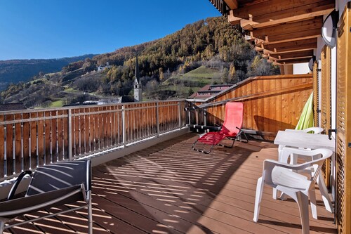 Appartement « Haus Peer A 2 » avec vue sur la montagne, terrasse privée et Wi-Fi