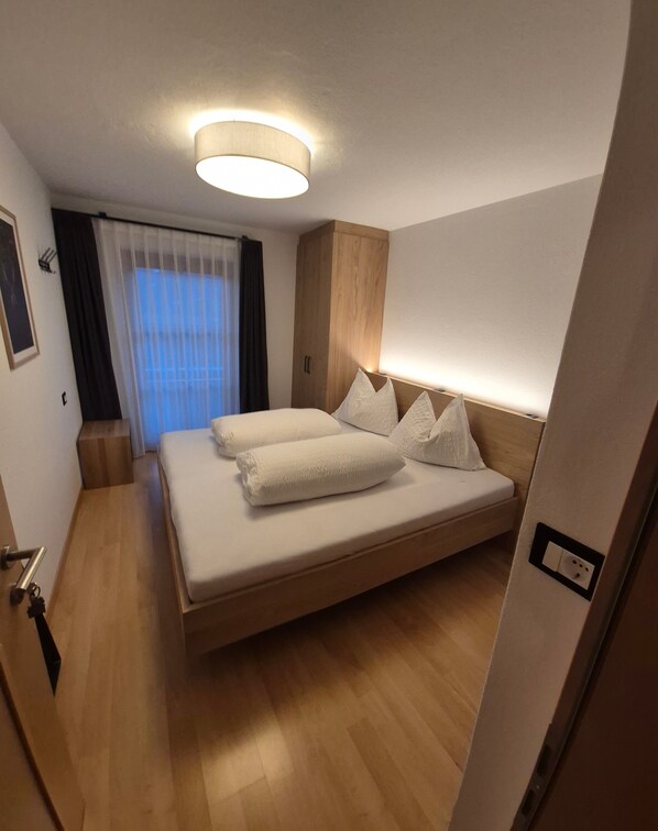 1 camera, Wi-Fi gratuito, lenzuola