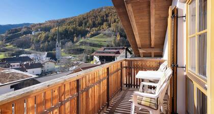 Ferienwohnung 'Haus Peer C5' mit Bergblick, Balkon und Wi-Fi