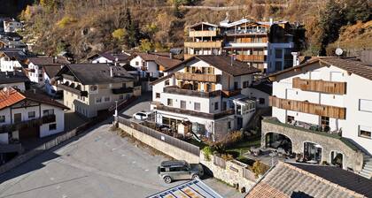 Apartment 'Haus Peer C5' with Mountain View, Balcony and Wi-Fi