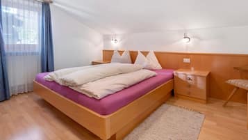 1 bedroom, free WiFi, bed sheets