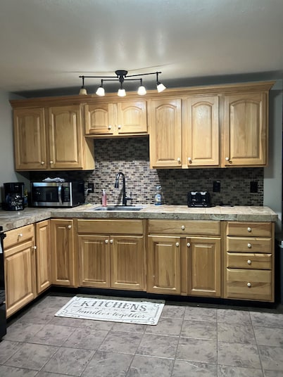 Charming 2-bedroom cabin on Gull Lake with lake access near Tenstrike