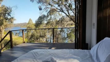 1 habitación y ropa de cama