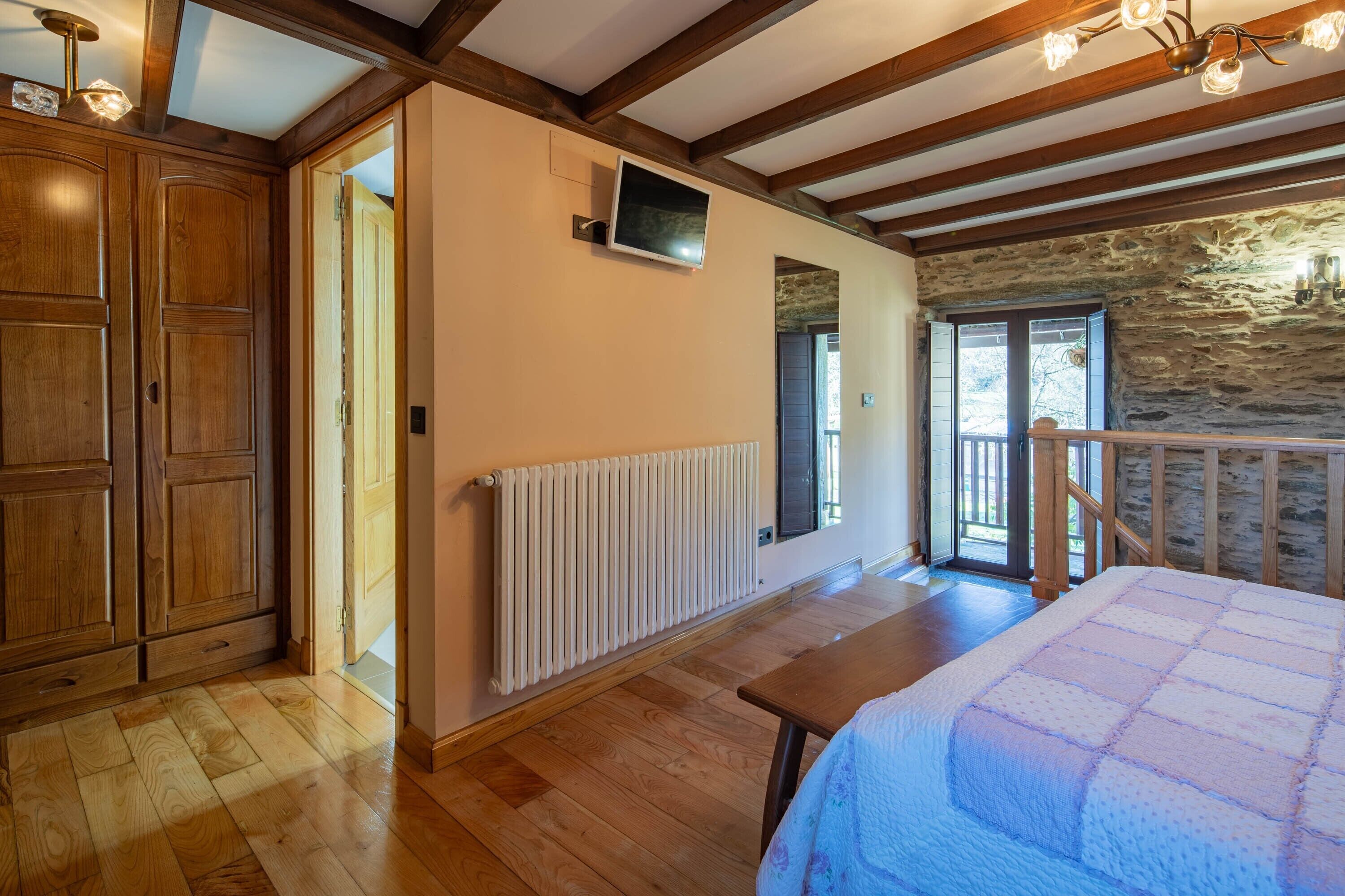 1 bedroom, iron/ironing board, free WiFi, bed sheets