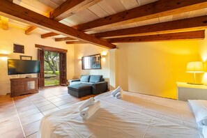 5 camere, ferro/asse da stiro, Wi-Fi gratuito, lenzuola