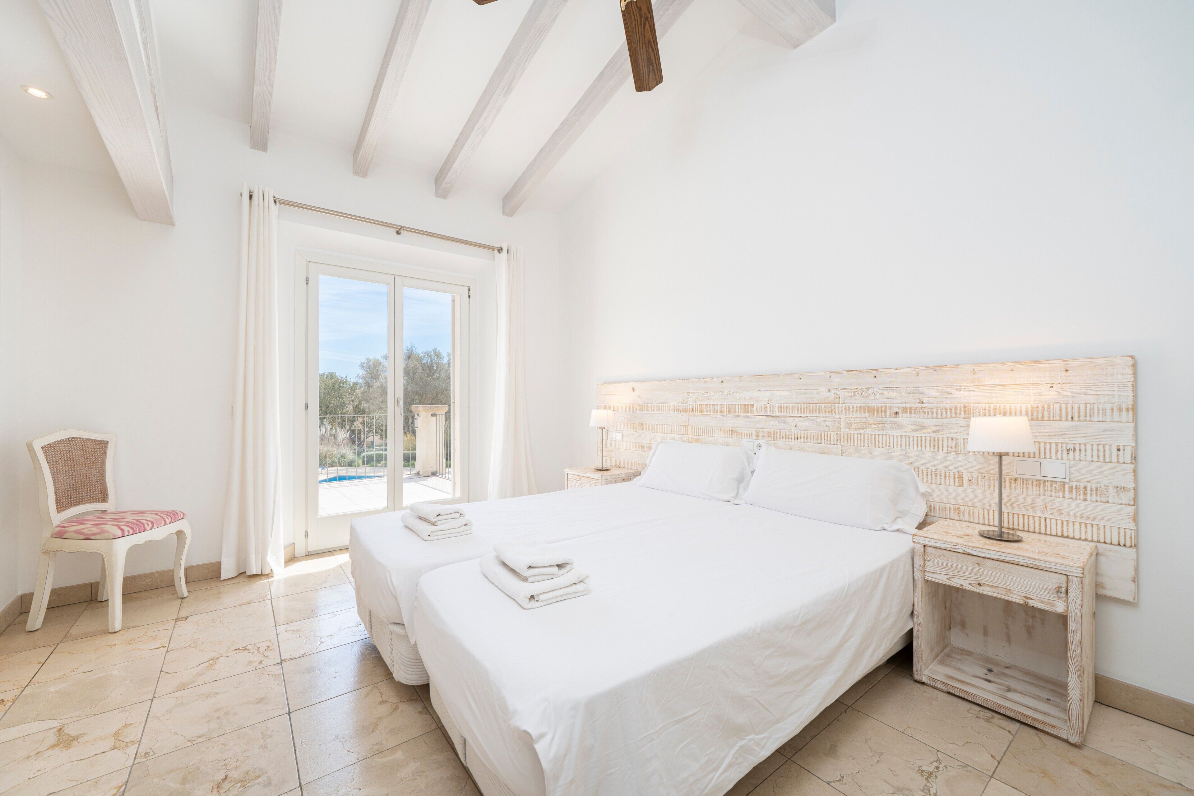 5 Schlafzimmer, Bügeleisen/Bügelbrett, kostenloses WLAN, Bettwäsche