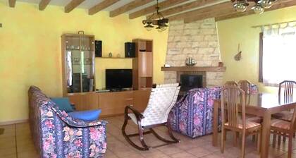 Country House 'El Establo' with Private Garden