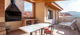 Country House 'Sierra De Majalinos' with Mountain View, Wi-Fi and Air Conditioning