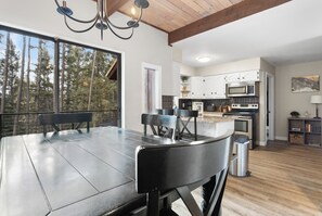 Dining - 'Enchanted Pines' Mountain Escape! (Angel Fire)