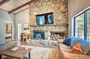 TV connectée, cheminée