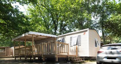 Mobile Home 'Mobilhome Confort 4 Personnes 61' with Private Terrace, Private Garden and Wi-Fi