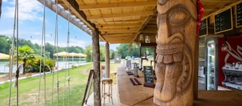 Chalet 'Club 5 Personnes 90' with Private Terrace, Private Garden and Wi-Fi