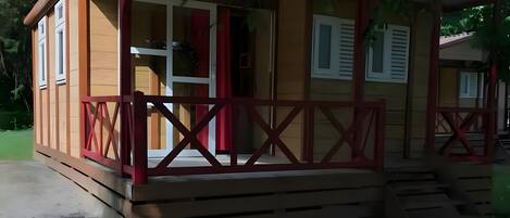 تفاصيل الفندق من الخارج