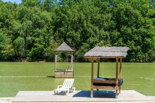 Chalet 'Club 5 Personnes 88' avec terrasse privée, jardin privé et Wi-Fi