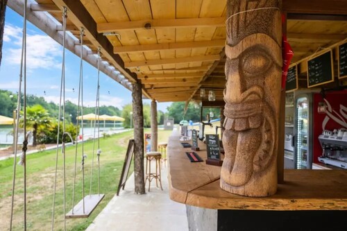 Chalet 'Campitel 4 Personnes 91' with Private Terrace, Private Garden and Wi-Fi